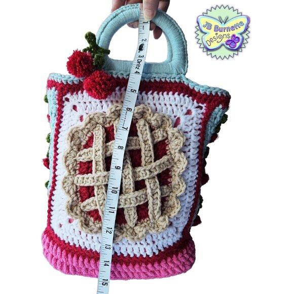 Handmade Crochet Cherry Pie Bag, Solid-Bottom Handbag, Baker's Purse, Coffee Fan - Picture 9 of 12